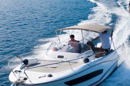 The Benefits of Buying a New Boat vs a Used Boat